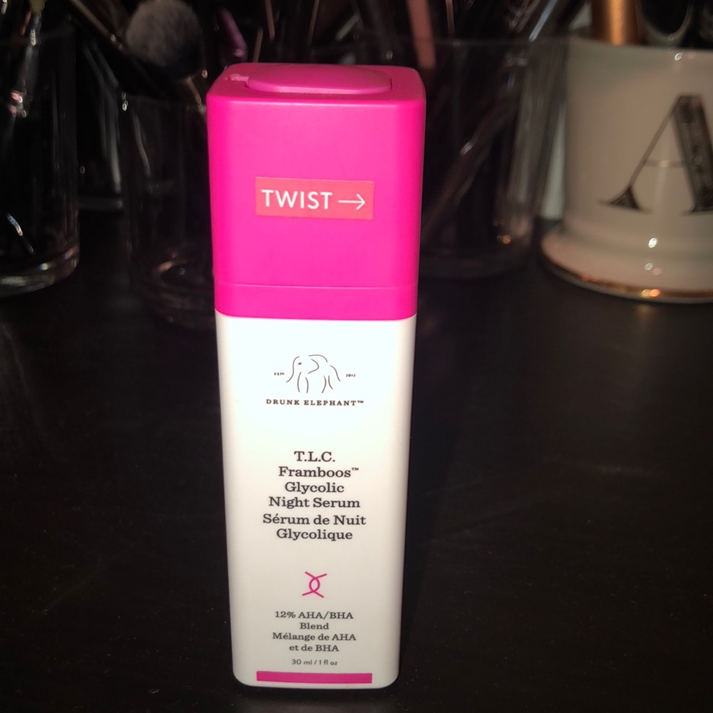 T.L.C.  Framboos Glycolic Night Serum